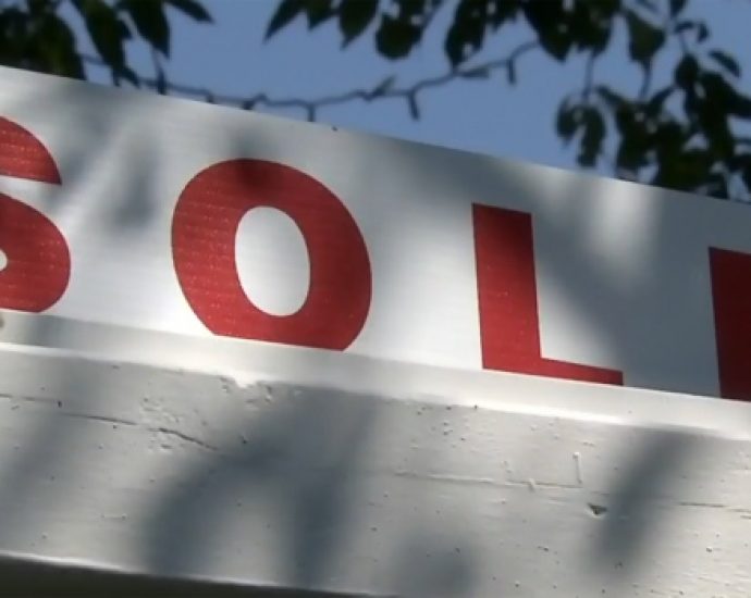 Real estate 'Sold' sign