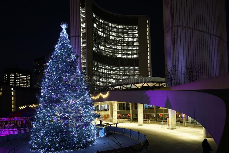 C:\Users\Peter\Pictures\toronto-canada-december-christmas-tree-front-toronto-city-hall-lit-up-bright-decorations-christmas-tree-front-193160332.jpg