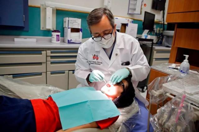 Budget 2023 expands dental-care program, but expected cost balloons to $13B  - National | Globalnews.ca