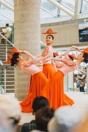 舞蹈表演：杨洋舞蹈工作室（Yang Yang Dance Studio）