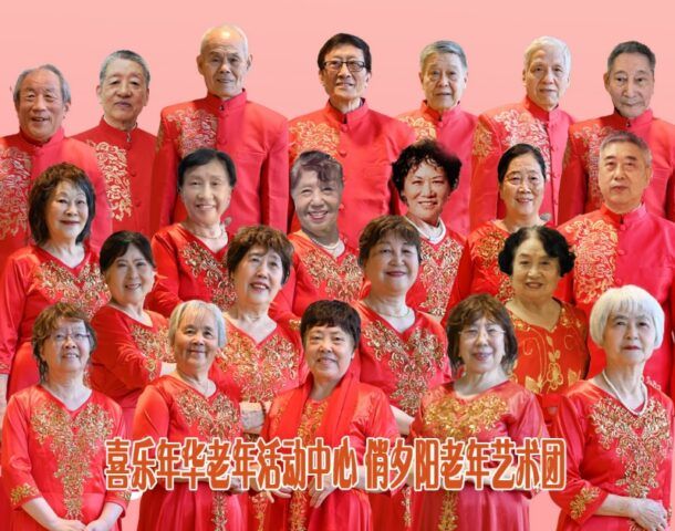 一群穿着红色衣服的人 AI 生成的内容可能不正确。