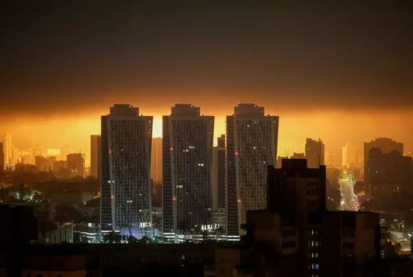 开战以来最大空袭！俄军突袭乌克兰全境，波兰紧急升空戒备